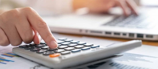 Droit de retrait : l’employeur peut-il pratiquer une retenue sur salaire ?