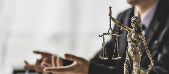 Commissaires de justice : le statut des clercs revu et corrigé