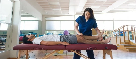Masseurs-kinésithérapeutes : comment pratiquer le hors nomenclature