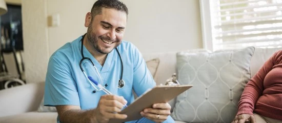 Infirmiers : parution du décret pour l’autonomie des praticiens