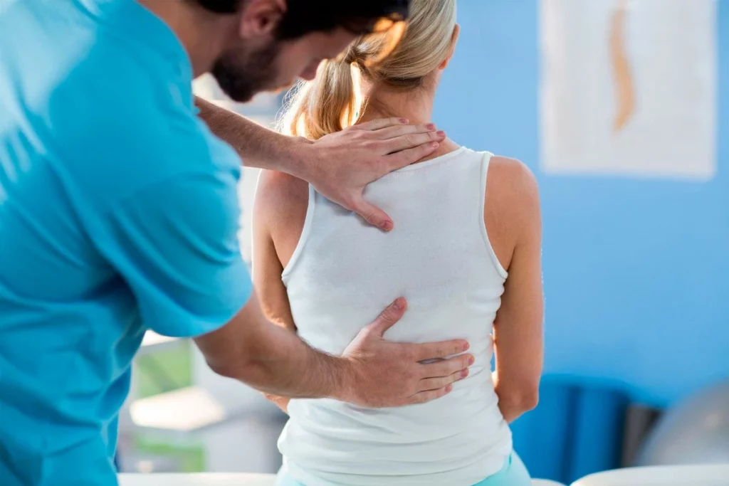 Masseurs-kinésithérapeutes : mise au point sur le statut d’« aide-kinésithérapeute »