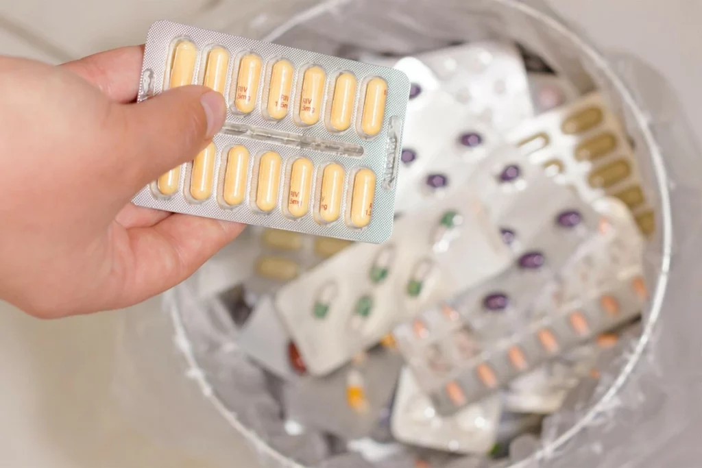Pharmaciens : une première étude sur les médicaments non utilisés